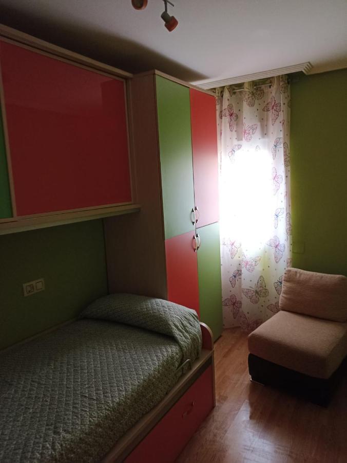 Piso Yade En Oviedo, Proximo A Los Vegas Con Parking Y Wifi Экстерьер фото